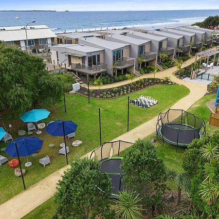 Tasman Holiday Parks - Papamoa Beach Exterior photo Aerial view of the park
