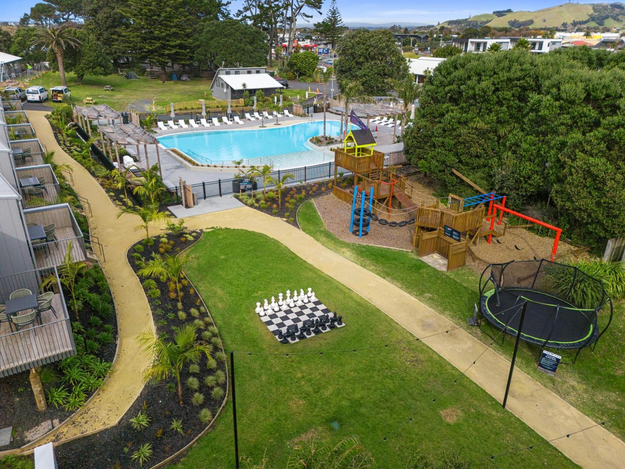 Tasman Holiday Parks - Papamoa Beach Exterior photo The Village at Waihi Beach