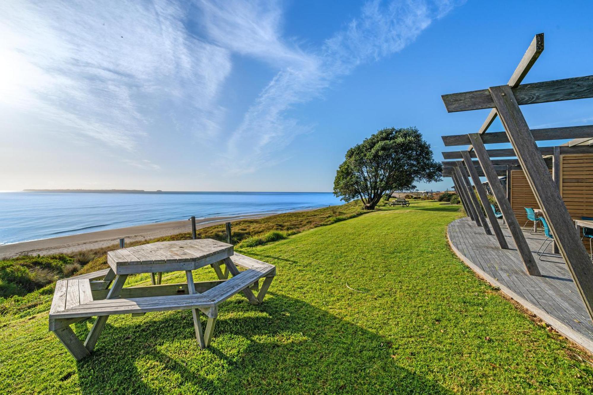 Tasman Holiday Parks - Papamoa Beach Exterior photo