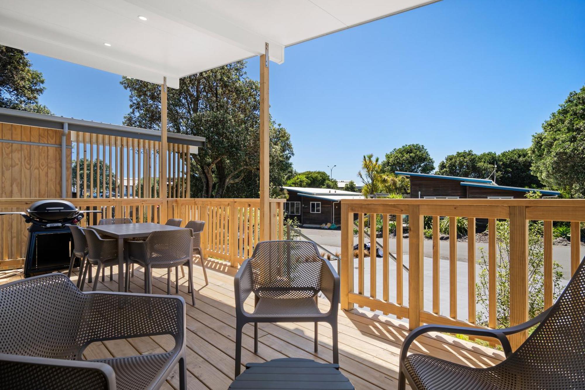 Tasman Holiday Parks - Papamoa Beach Exterior photo The deck at the hotel